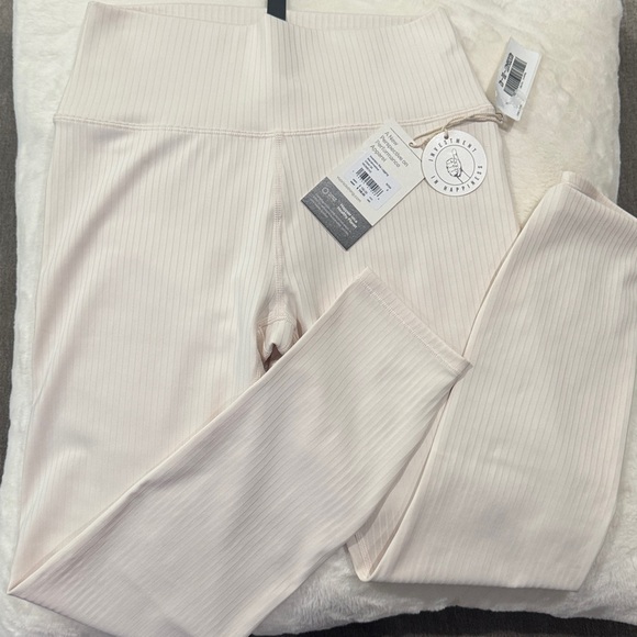 Vuori Inversion Rib Legging Marshmallow NWT Size Small - Picture 7 of 10
